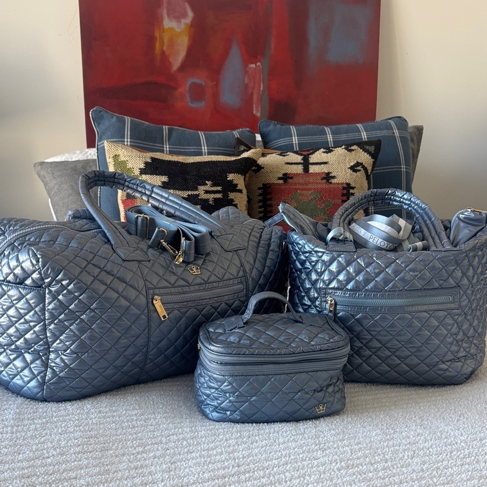 Oliver Thomas Travel Set- In “Ice Queen”